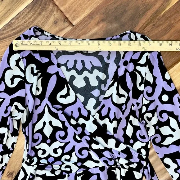 Nicole Miller Size 8 Faux Wrap Dress Scroll Design V Neck Purple Black Stretch - Picture 5 of 10